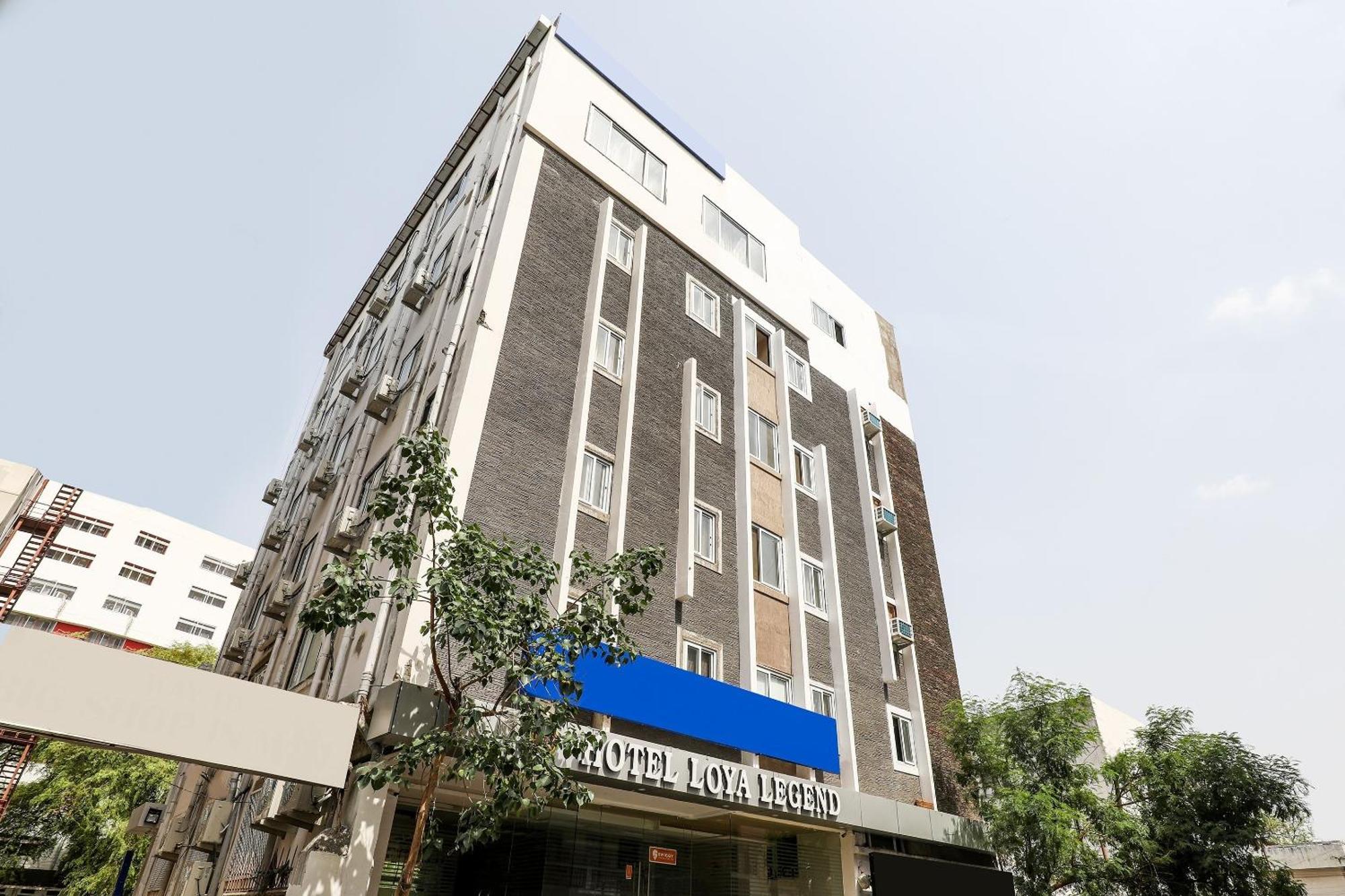 Capital O Sky Grand Hotel ไฮเดอราบัด ภายนอก รูปภาพ